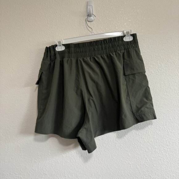 Abercrombie and Fitch Traveler Shorts with Cargo Pockets in Army Green XL - Picture 9 of 12